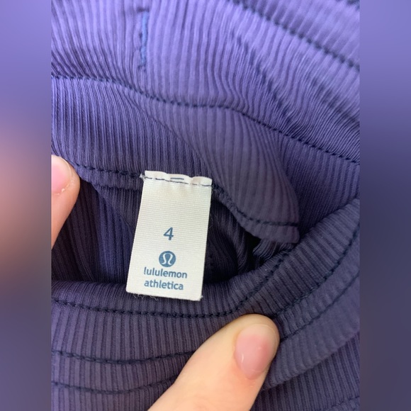 Lululemon Purple Studio Crop Pants Size 4 - Picture 4 of 6